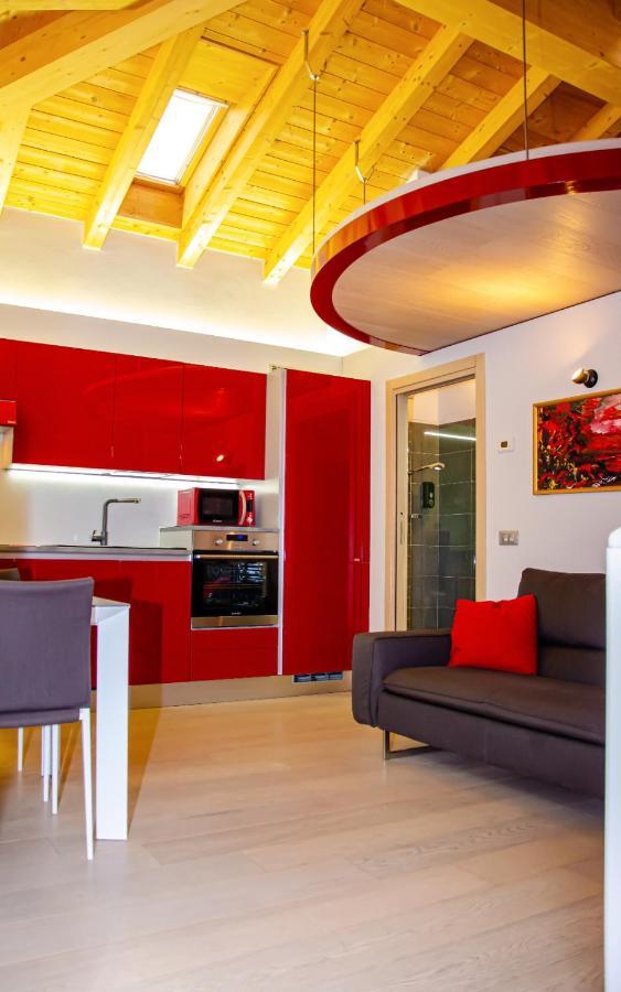 Holiday House Viola Tirano Bagian luar foto