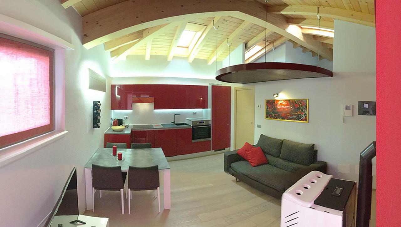 Holiday House Viola Tirano Bagian luar foto